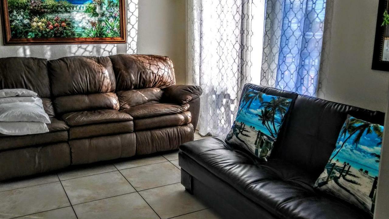 Mediterranean Three Story Beach Townhouse St. Pete Beach Exterior foto